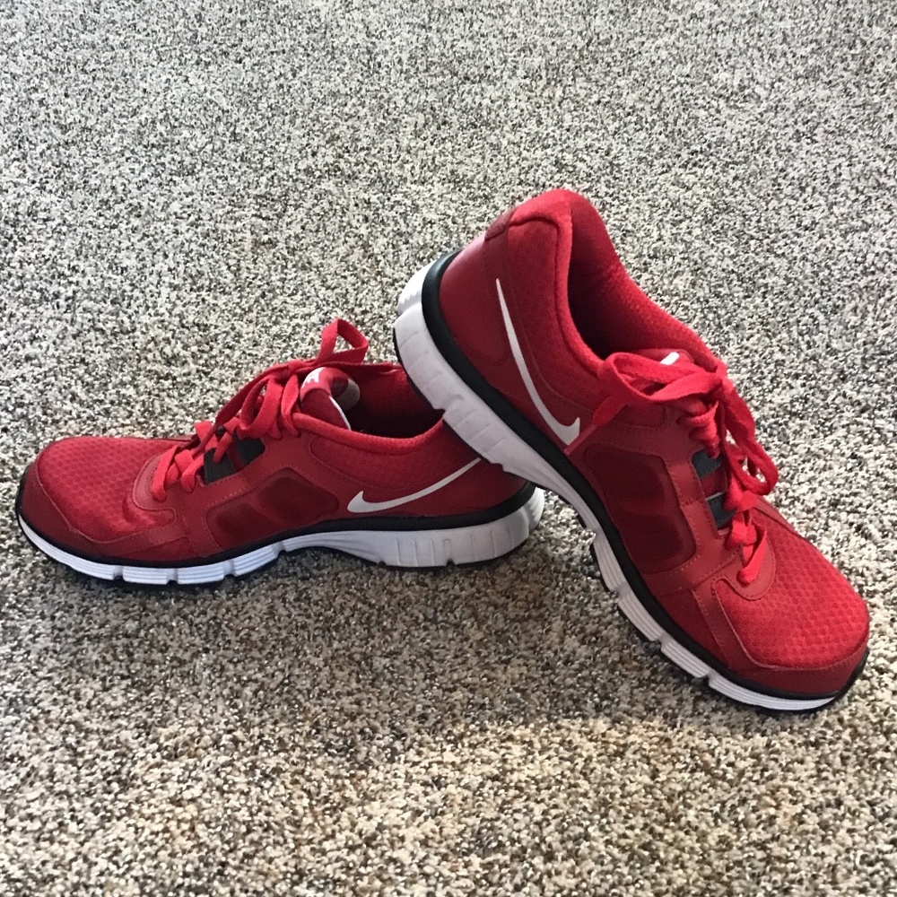 Men’s NIKE DUAL FUSION ST2 Running Shoes Sz 10